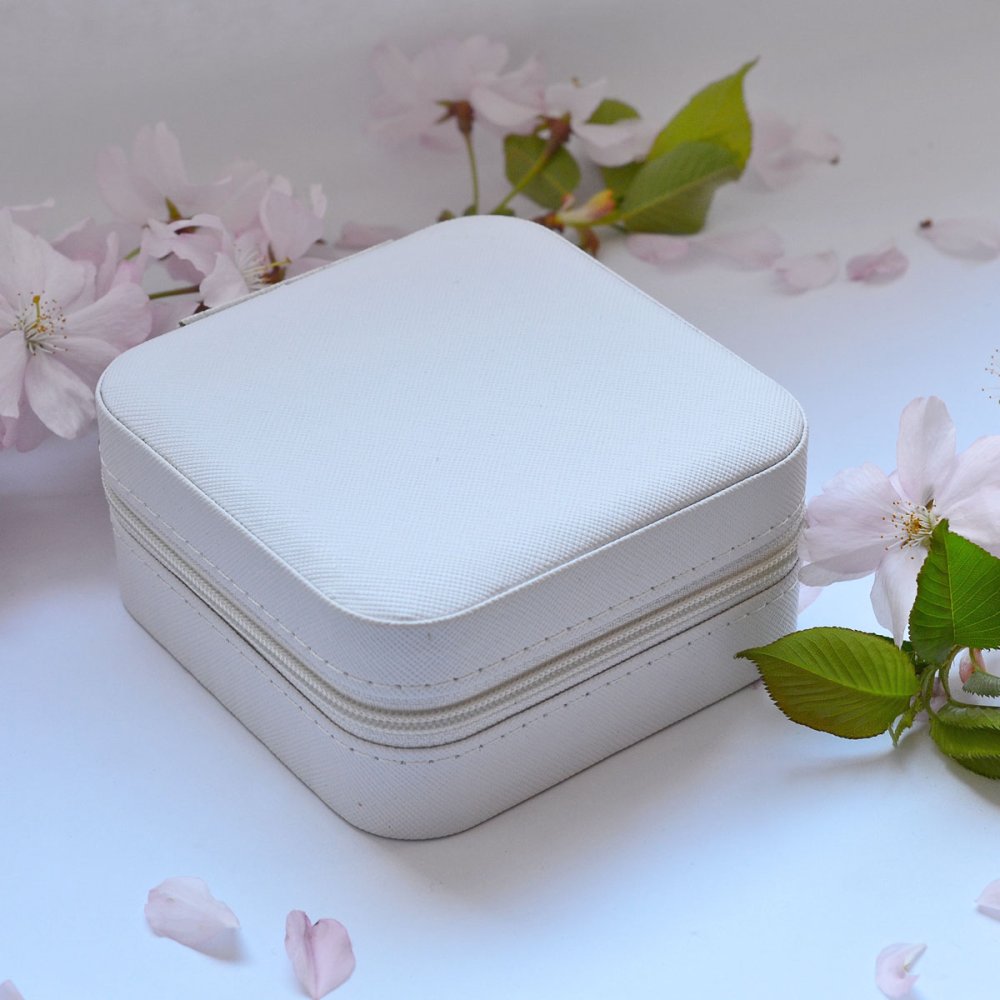 Šperkovnice čtvercová na zip SK0001 bílá