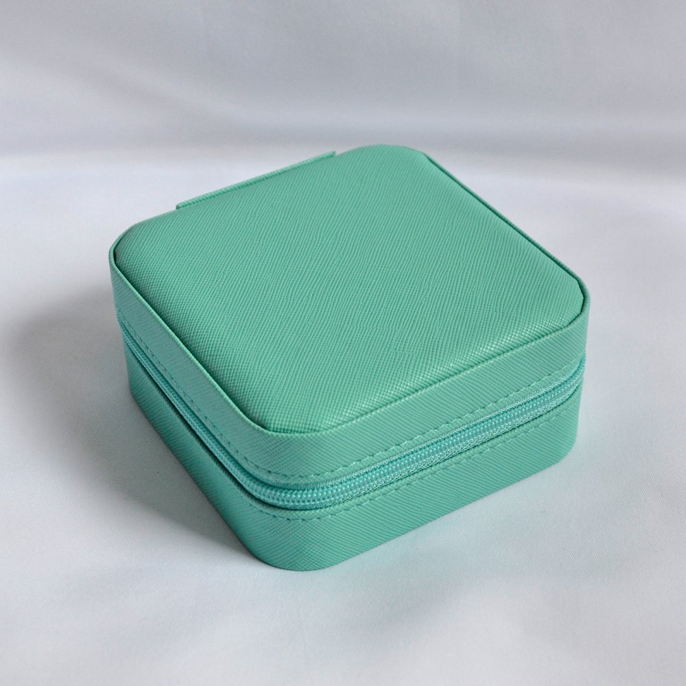 Šperkovnice čtvercová na zip SK0001 mint