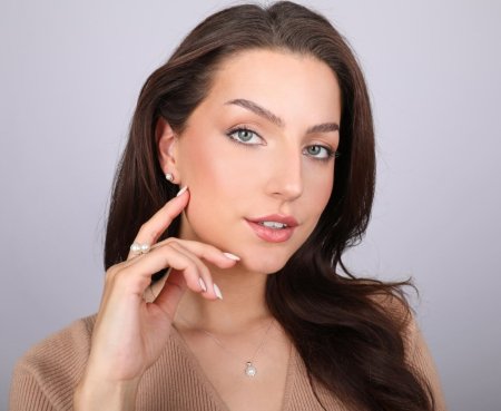 Zlatý 14 karátový náhrdelník kytička bílé zlato s bílou říční perlou a brilianty 82PB00036