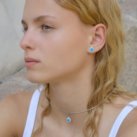Strieborné náušnice kôstky so syntetickým opálom a krištáľmi Preciosa modré okrúhle 31317.1 Blue s. Opal