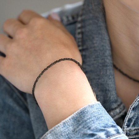 Náramok s pravými grey spinel kameňmi 43055.3 oceľ