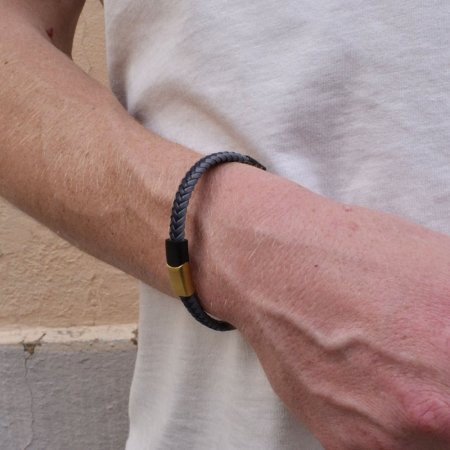 Náramek pánský recykl.kůže modrošedá a zlaté ozdoby 43033.3 modrá/šedá