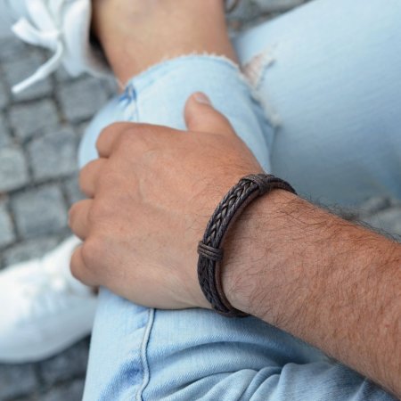 Náramek pánský z hnědé koženky vázací 43039.3 hnědý