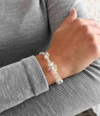 Stříbrný náramek se Swarovski krystaly AB efekt 33107.2 AB