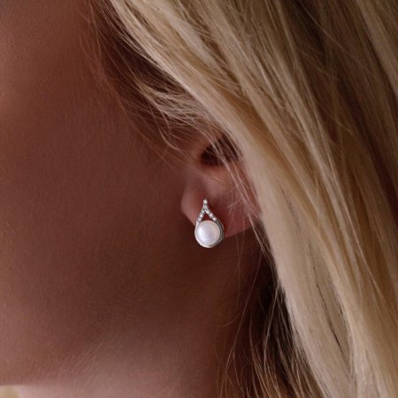 Zlaté 14 karátové náušnice slza bílé zlato s říční perlou a brilianty 81PB00037