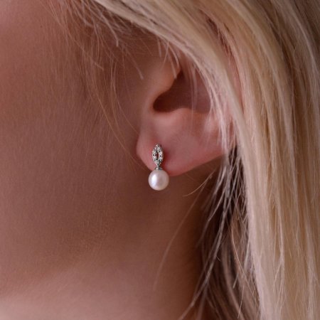 Zlaté 14 karátové náušnice bílé zlato s říční perlou a brilianty 81PB00045