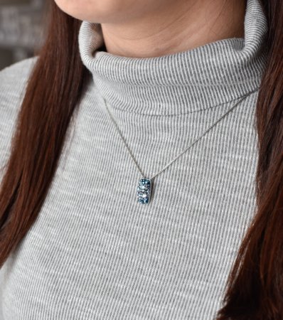 Strieborný prívesok s kryštálmi Swarovski modrý obdĺžnik 34194.3 Blue Style