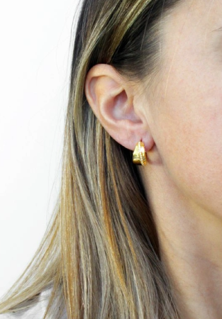 Pozlacené stříbrné náušnice kroužky ve tvaru kapky s krystaly Swarovski Elements