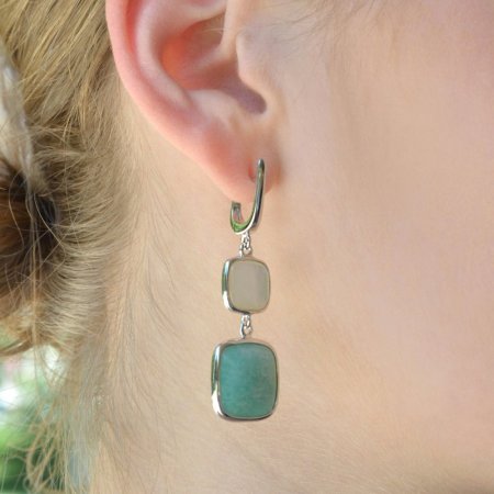 Strieborné náušnice s amazonitom a bielou perleťou 11742.3