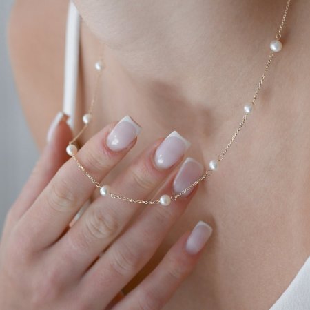 Zlatý 14 karátový náhrdelník žluté zlato s bílými říčními perličkami 92P00028