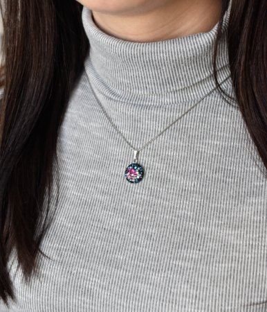 Strieborný prívesok s kryštálmi Swarovski mix farieb okrúhly 34225.3 Galaxy