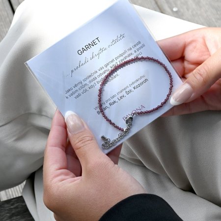 Náramek s pravými garnet kameny 43055.3 ocel