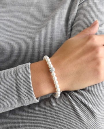 Perlový náramek bílý s křišťály Preciosa 33115.1 Bílá