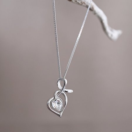 Stříbrný náhrdelník se Swarovski krystaly srdce bílé 32071.1 Krystal