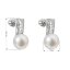 Stříbrné náušnice visací s bílou říční perlou 21001.1