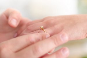 Jak má vypadat zásnubní prsten?