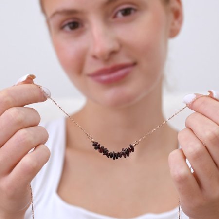 Náhrdelník s kamenem garnet 42037.3 ocel