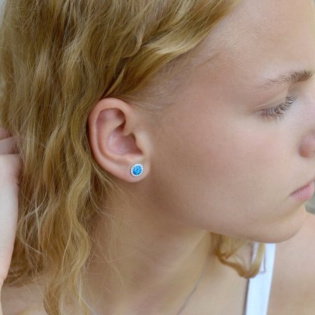 Strieborné náušnice kôstky so syntetickým opálom a krištáľmi Preciosa modré okrúhle 31317.1 Blue s. Opal