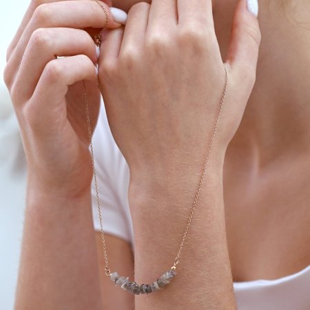 Náhrdelník s kamenem labradorit 42037.3 ocel