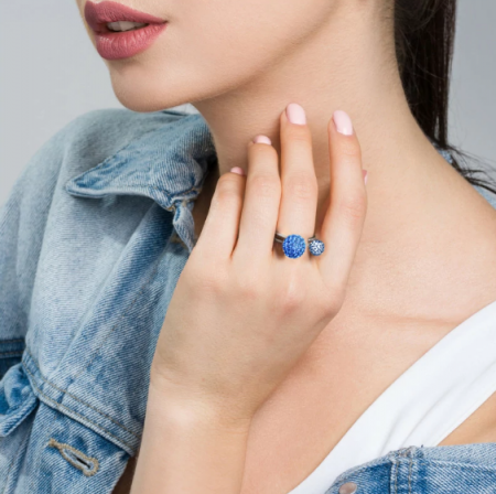 Prsten se Swarovski Elements kulička Sapphire + Light Sapphire