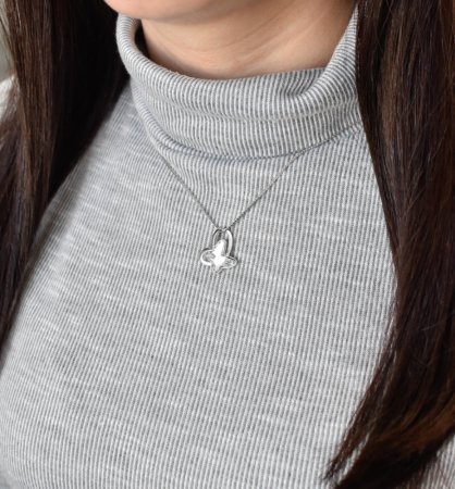 Stříbrný přívěsek s krystaly Swarovski bílý motýl 34232.1 Krystal