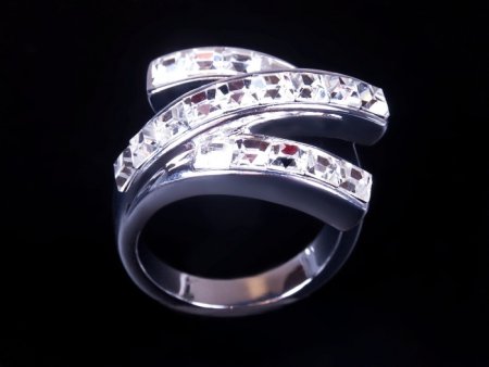 Prsten se Swarovski Elements vykládaný Krystal