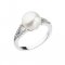 Strieborný prsteň s bielou riečnou perlou 25003.1 Biela
