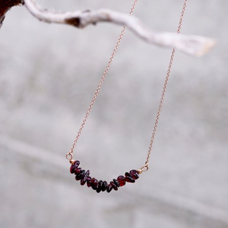 Náhrdelník s kamenem garnet 42037.3 ocel