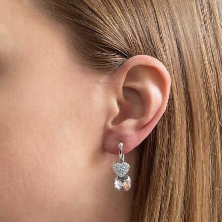 Strieborné náušnice visiace s krištáľmi Preciosa biele srdce 31234.1 Krystal