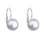 Stříbrné náušnice visací s šedou říční perlou 21009.3 Grey