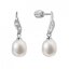 Stříbrné náušnice visací s oválnou říční perlou bílé 21092.1B