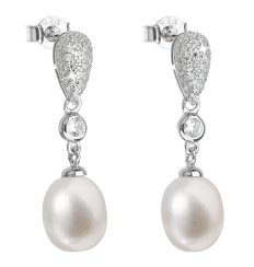 Strieborné náušnice visiace s bielou riečnou perlou 21040.1M