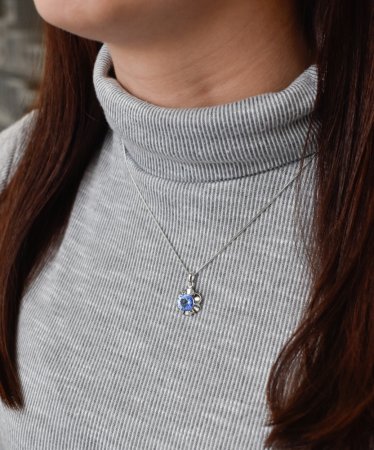 Sada šperků s krystaly Swarovski náušnice, řetízek a přívěsek modrá kytička 39173.3 Light Sapphire
