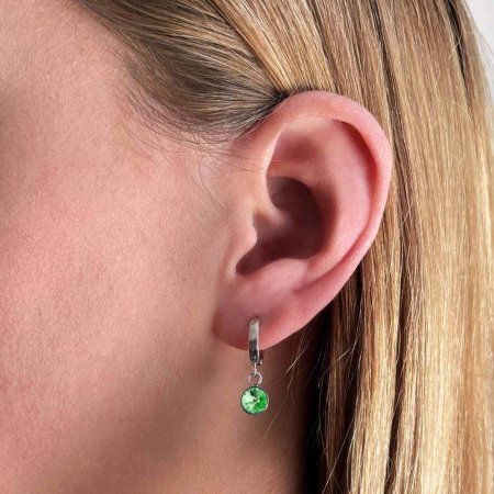 Strieborné visiace náušnice krúžky so Swarovski kryštálom 31300.3 Peridot