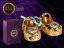 Kovová pozlátená figúrka detské topánočky s bielymi kryštálmi Swarovski Elements