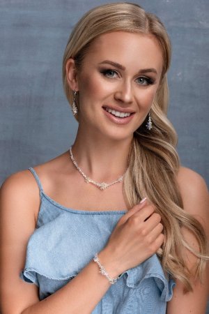 Strieborné náušnice visiace s kryštálmi Swarovski AB efekt strapec 31245.2 AB