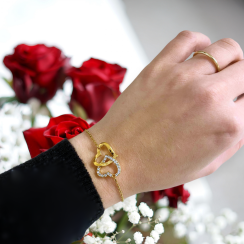 Pozlátený náramok biele dvojsrdiečko so Swarovski kryštálmi srdca Kryštál