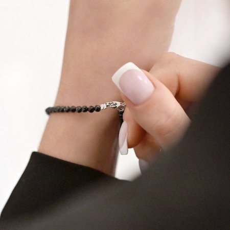 Náramok s pravými black spinel kamene 43055.3 oceľ