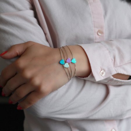 Stříbrný náramek se syntetickým opálem bílé srdce 13018.1 White s. Opal
