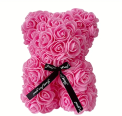 Ružový dekoratívny medvedík z penových ruží s mašľou