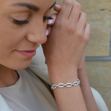 Strieborný náramok očka so zirkónmi 13084.1