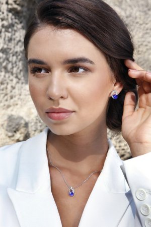 Stříbrný náhrdelník s krystaly Swarovski modrý kulatý 32048.3 Majestic Blue