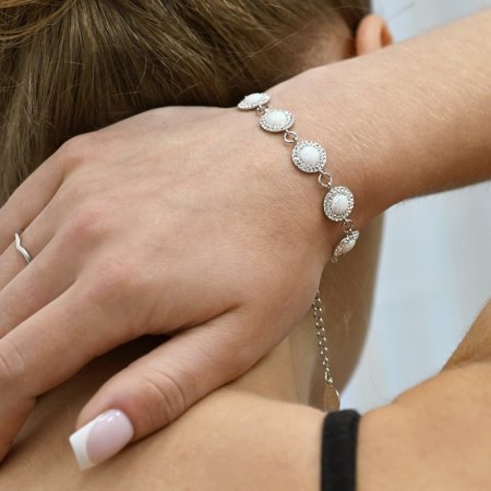Stříbrný náramek se syntetickým opálem a s křišťály Preciosa bílý 33105.1 White s. Opal