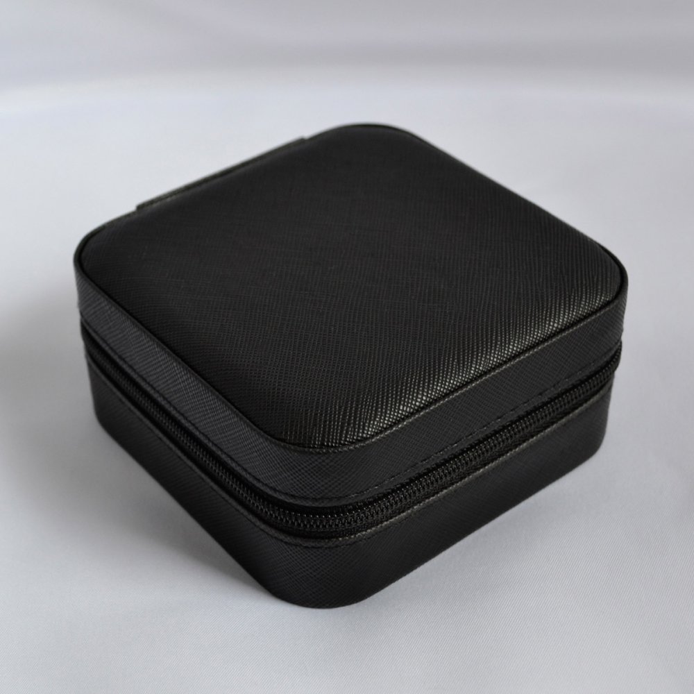 Šperkovnice čtvercová na zip SK0001 černá