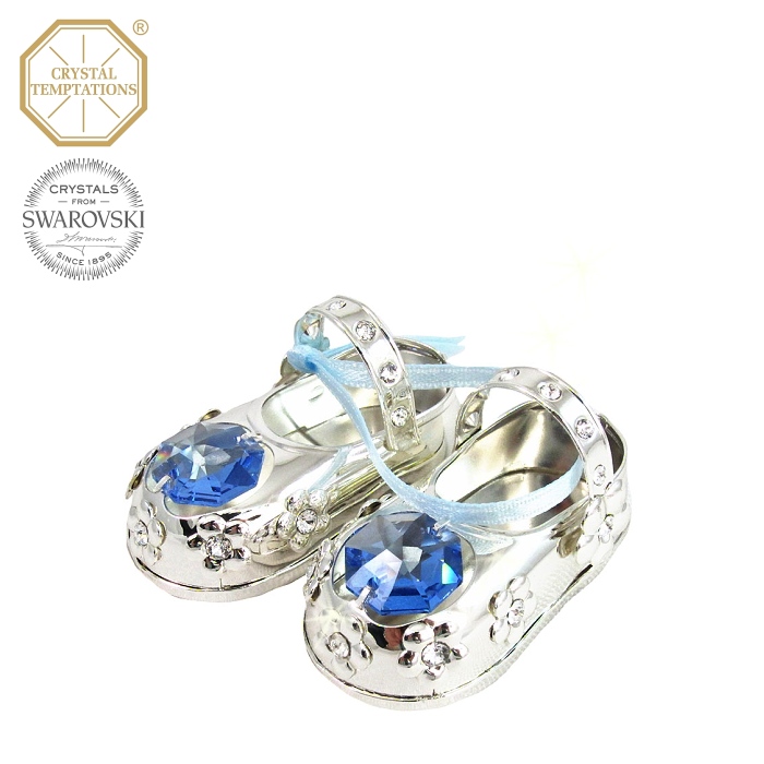 Levně Kovová postříbřená figurka botičky chlapecké s krystaly Swarovski Elements